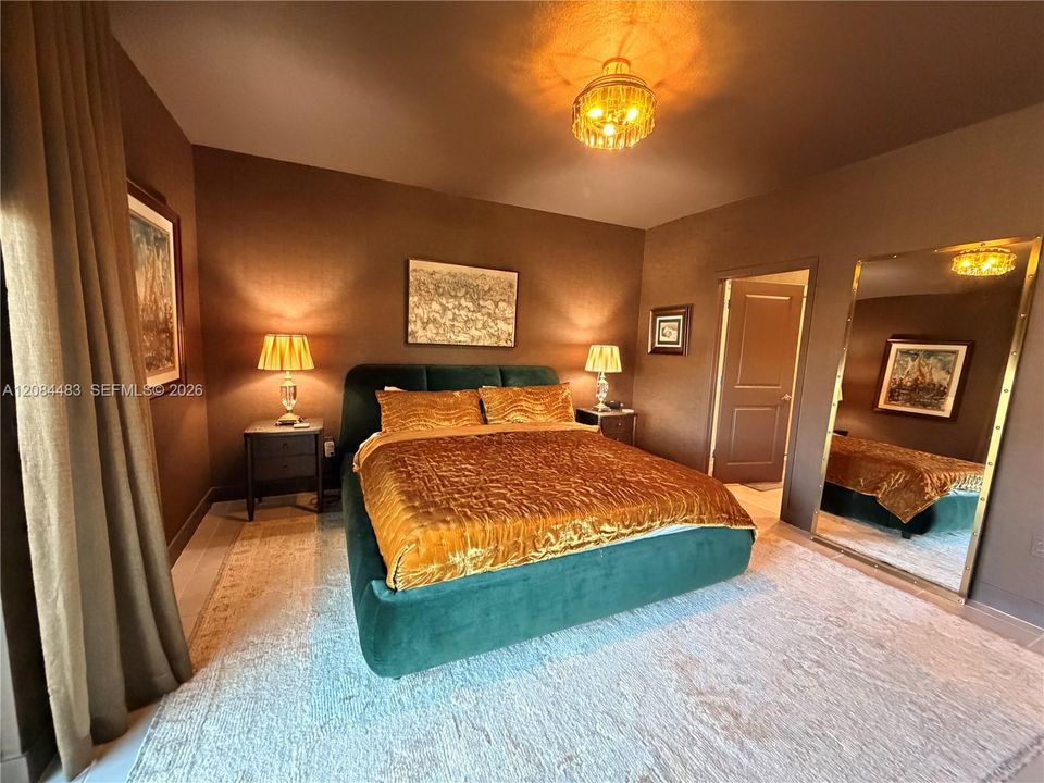 En Venta: $889,000 (3 camas, 2 baños, 1604 Pies cuadrados)