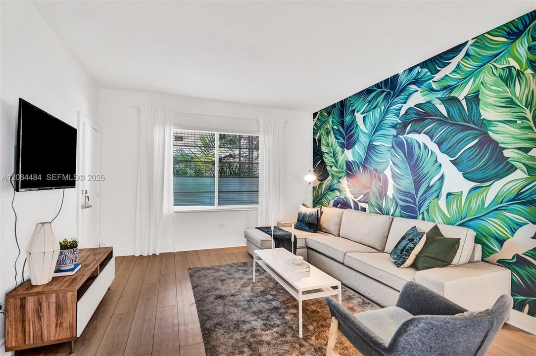 For Rent: $3,000 (2 beds, 1 baths, 850 Square Feet)