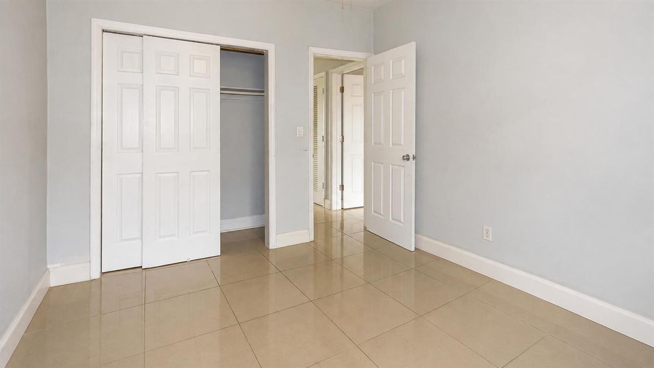 bedroom 2 (1)
