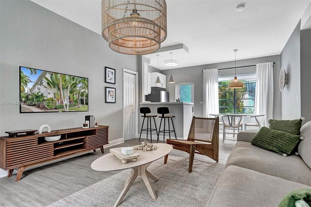 For Rent: $4,200 (2 beds, 2 baths, 900 Square Feet)