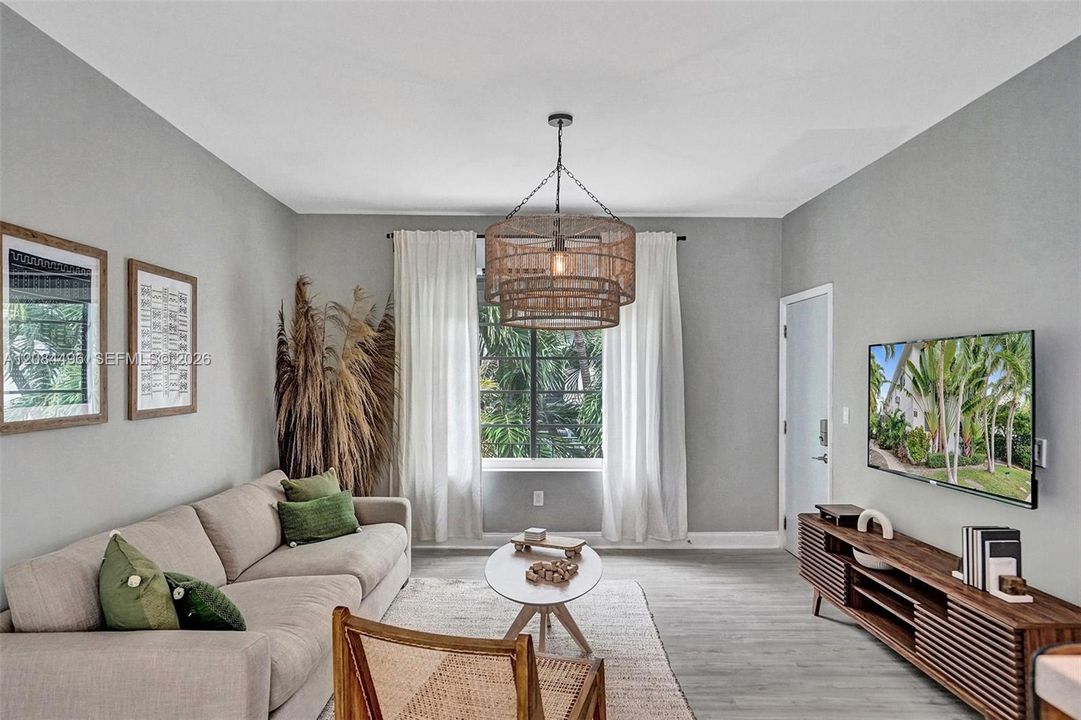 For Rent: $4,200 (2 beds, 2 baths, 900 Square Feet)