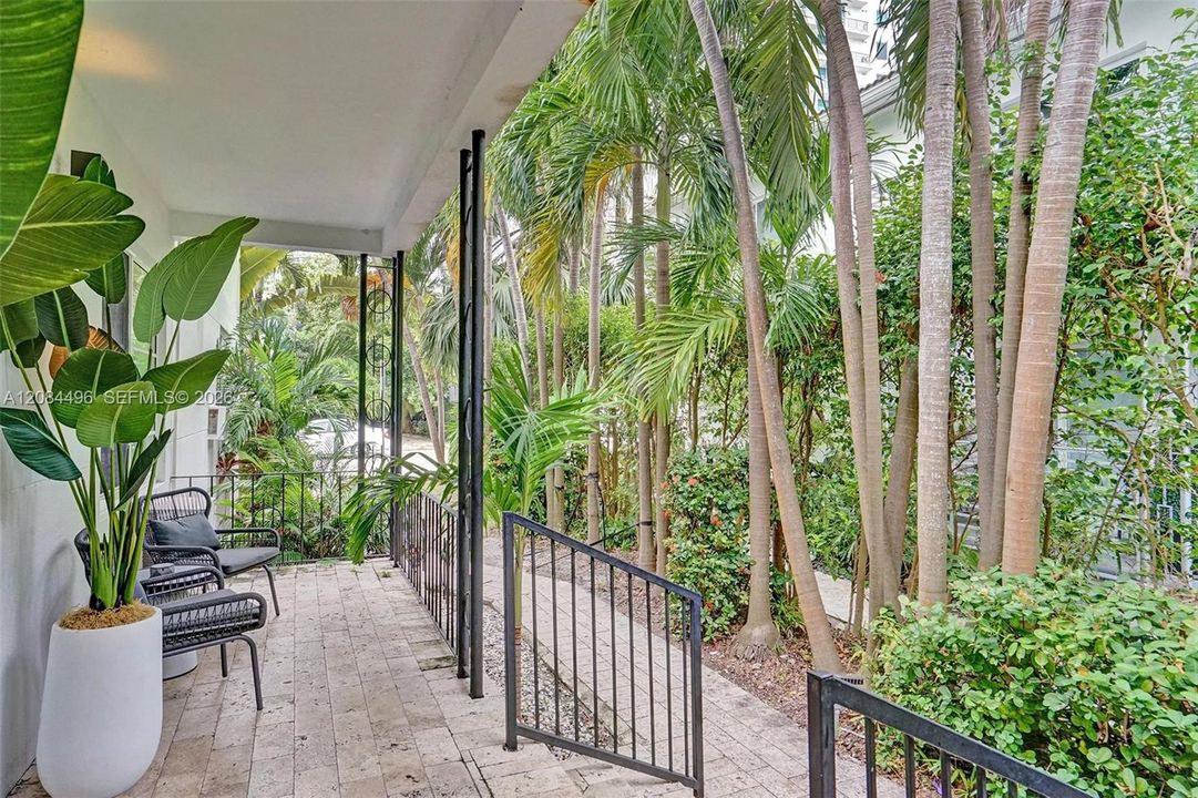 For Rent: $4,200 (2 beds, 2 baths, 900 Square Feet)