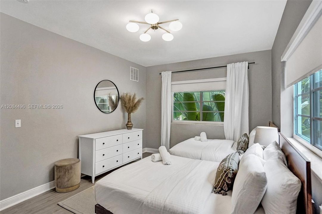 For Rent: $4,200 (2 beds, 2 baths, 900 Square Feet)