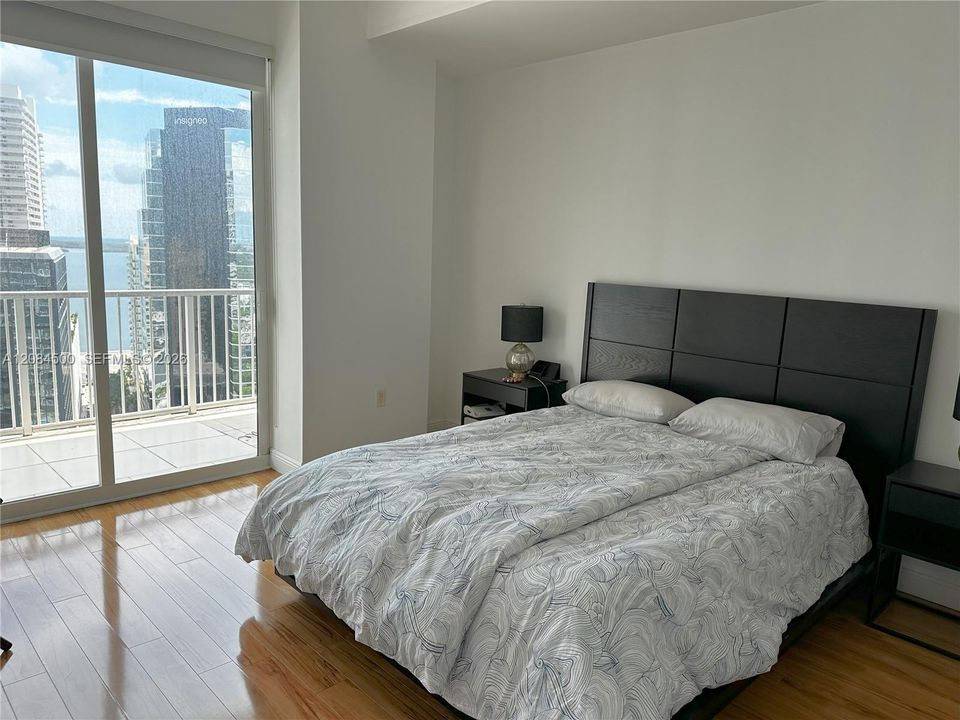 For Rent: $2,850 (1 beds, 1 baths, 838 Square Feet)