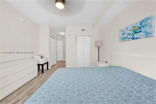 For Rent: $3,600 (3 beds, 2 baths, 1264 Square Feet)