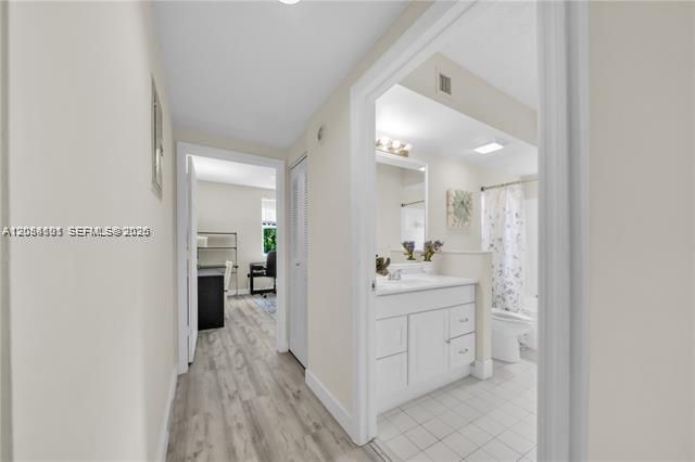 For Rent: $3,600 (3 beds, 2 baths, 1264 Square Feet)