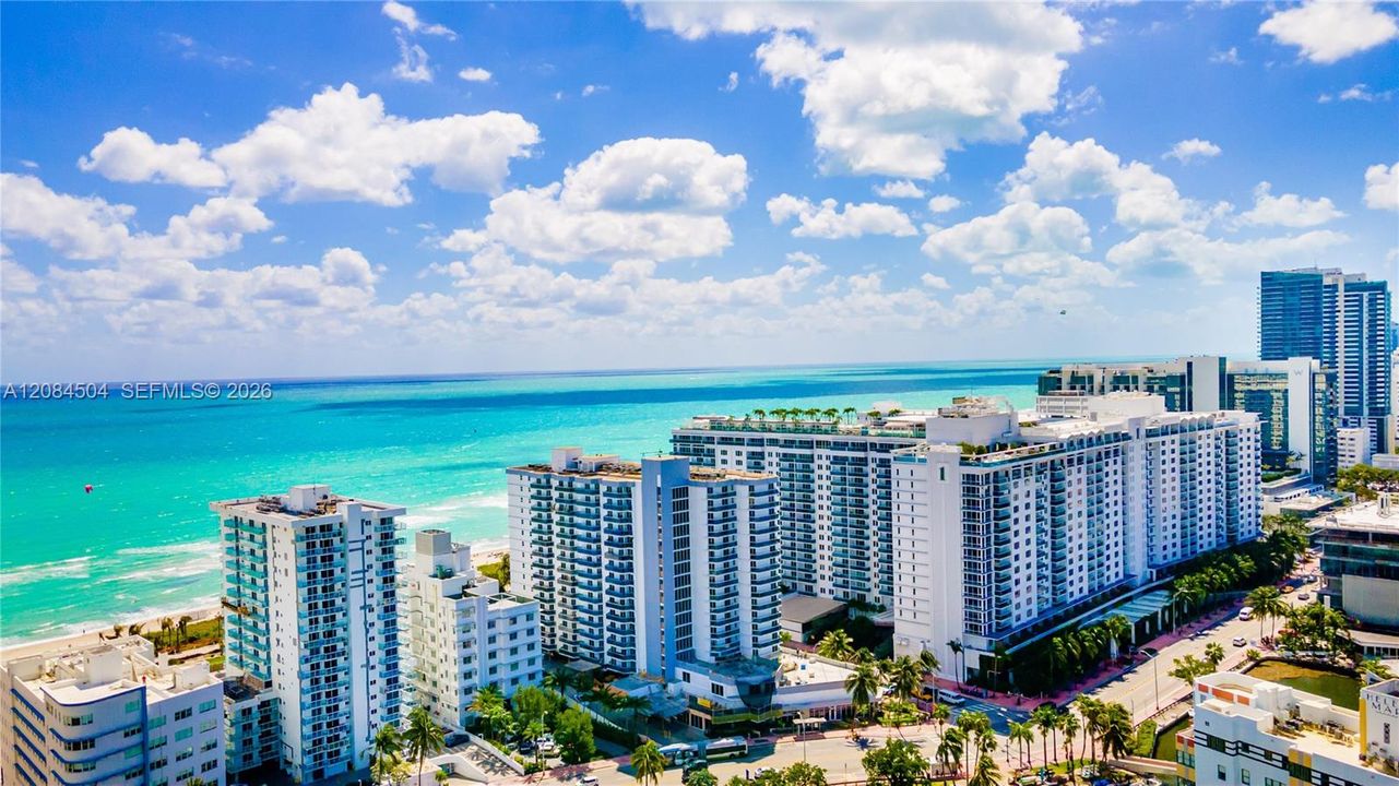 For Rent: $3,800 (1 beds, 1 baths, 1030 Square Feet)