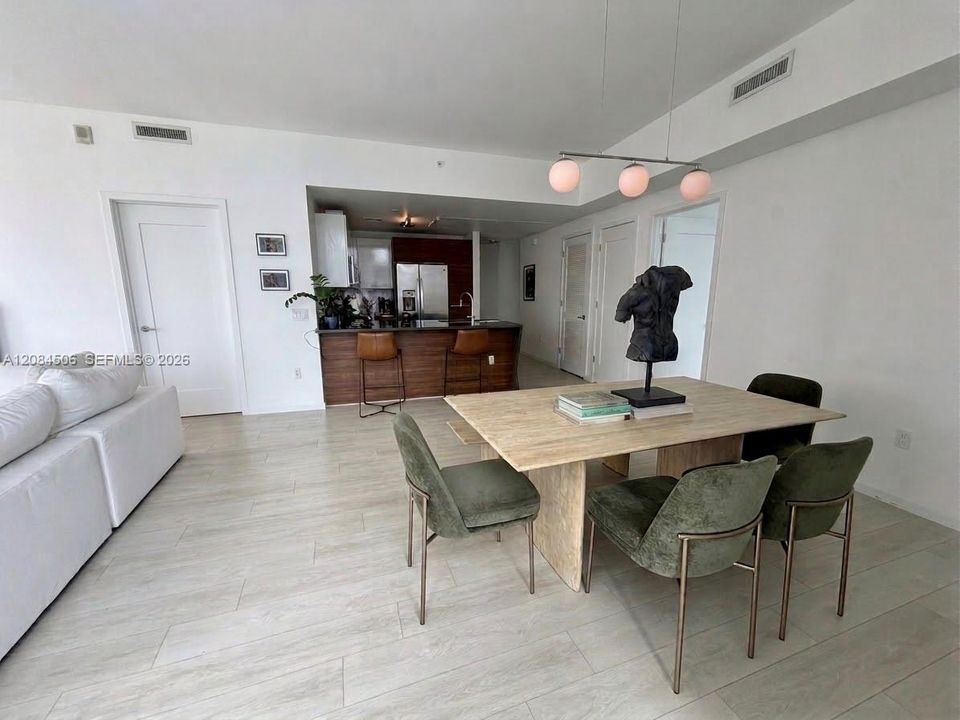En Renta: $5,000 (2 camas, 2 baños, 1226 Pies cuadrados)