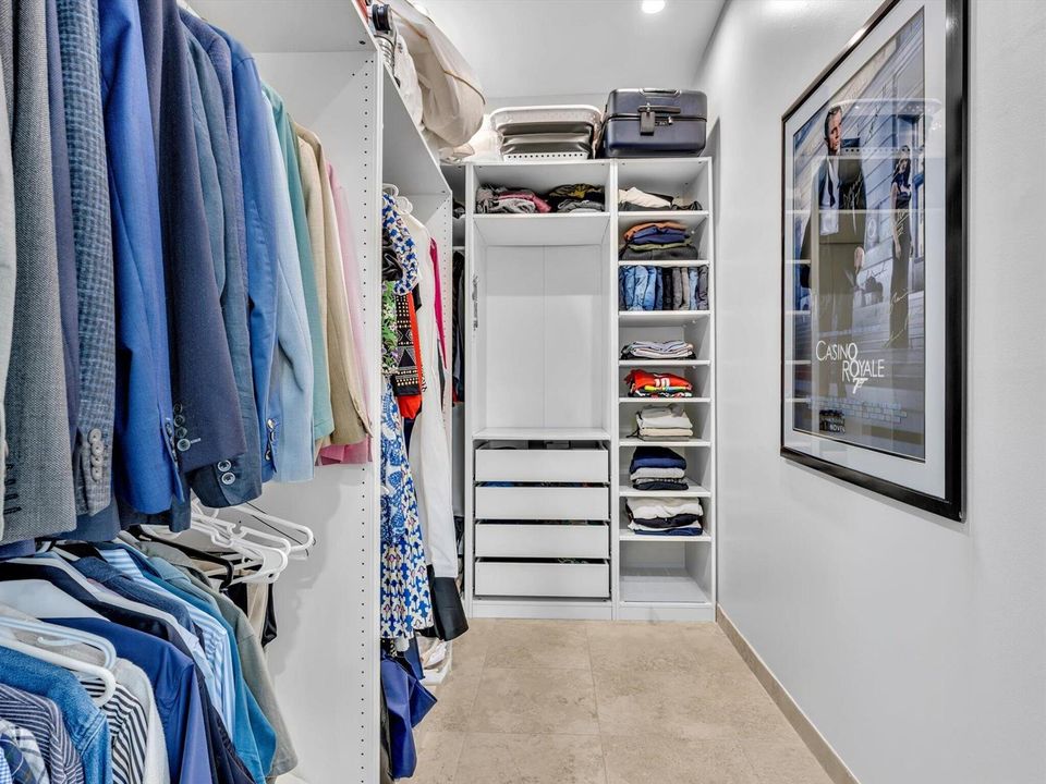 Walk-in Closet