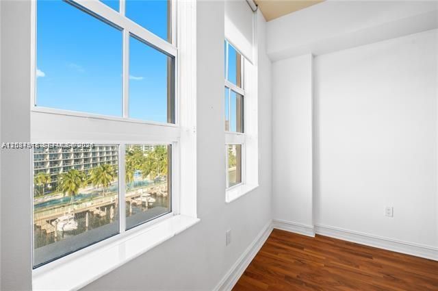 For Rent: $3,450 (2 beds, 2 baths, 1288 Square Feet)