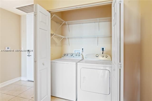 For Rent: $3,450 (2 beds, 2 baths, 1288 Square Feet)