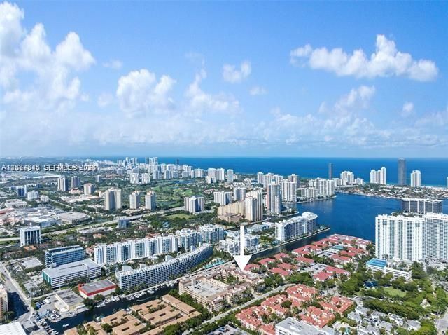 For Rent: $3,450 (2 beds, 2 baths, 1288 Square Feet)