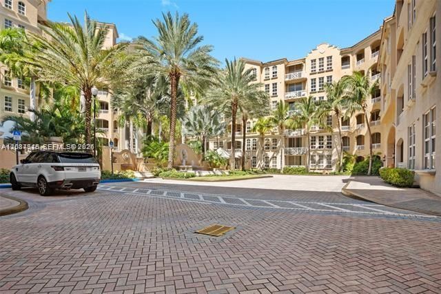 For Rent: $3,450 (2 beds, 2 baths, 1288 Square Feet)