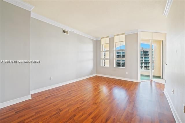 For Rent: $3,450 (2 beds, 2 baths, 1288 Square Feet)
