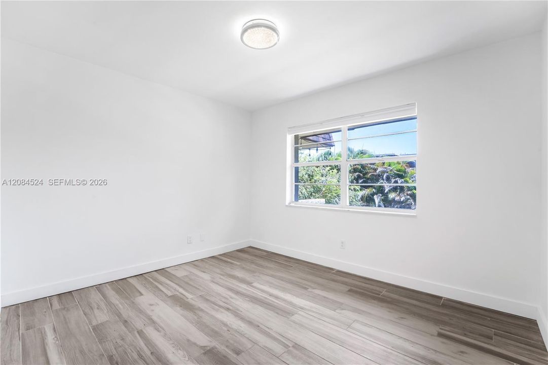 В аренду: $2,400 (2 спален, 2 ванн, 976 Квадратных фут)