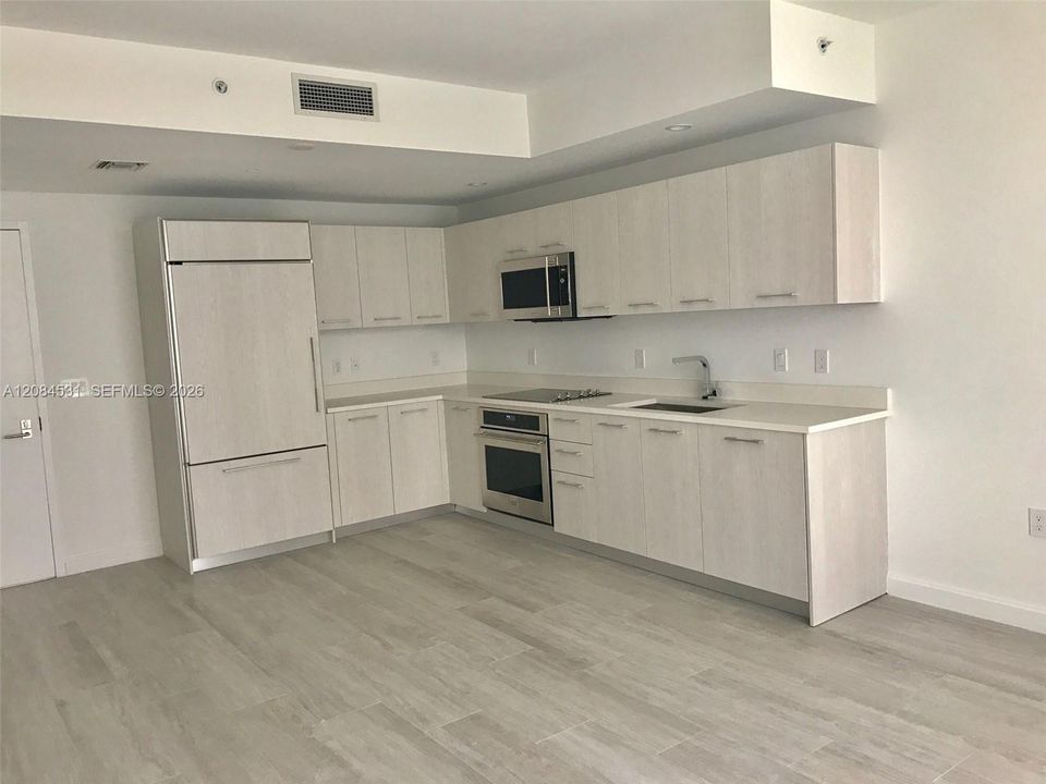 В аренду: $3,200 (1 спален, 1 ванн, 541 Квадратных фут)