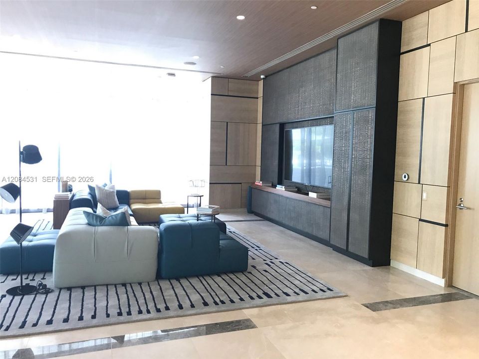 В аренду: $3,200 (1 спален, 1 ванн, 541 Квадратных фут)