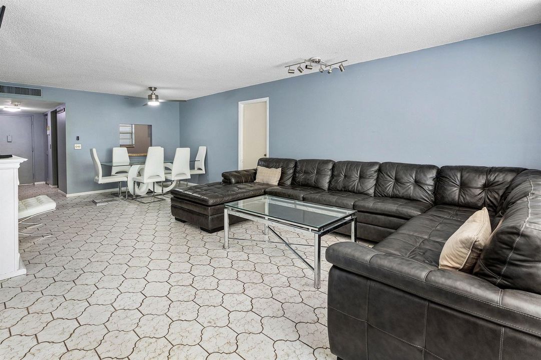 011-6000Northwest2ndAvenue-Unit339-BocaR