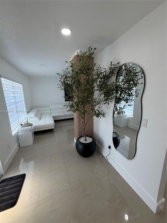 For Sale: $645,000 (3 beds, 1 baths, 1110 Square Feet)