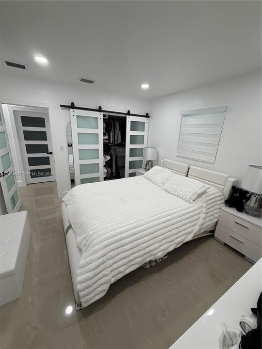 For Sale: $645,000 (3 beds, 1 baths, 1110 Square Feet)