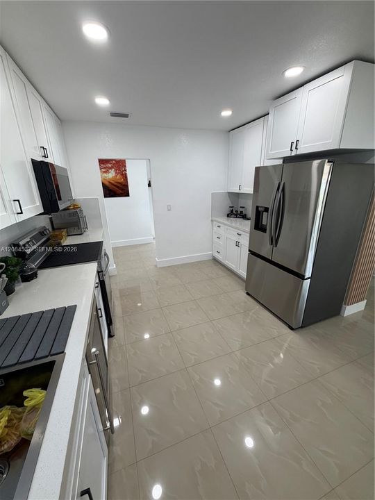 For Sale: $645,000 (3 beds, 1 baths, 1110 Square Feet)