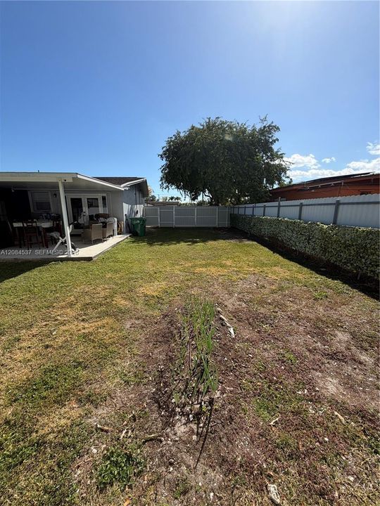 For Sale: $645,000 (3 beds, 1 baths, 1110 Square Feet)