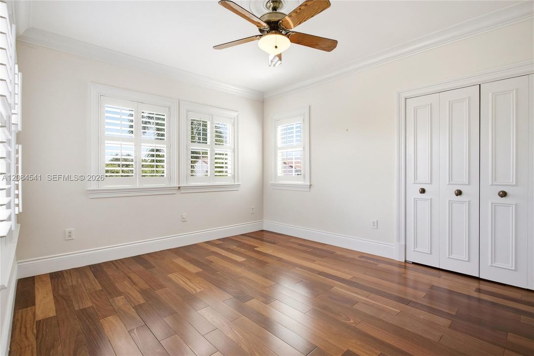 En Venta: $1,499,000 (3 camas, 3 baños, 2100 Pies cuadrados)