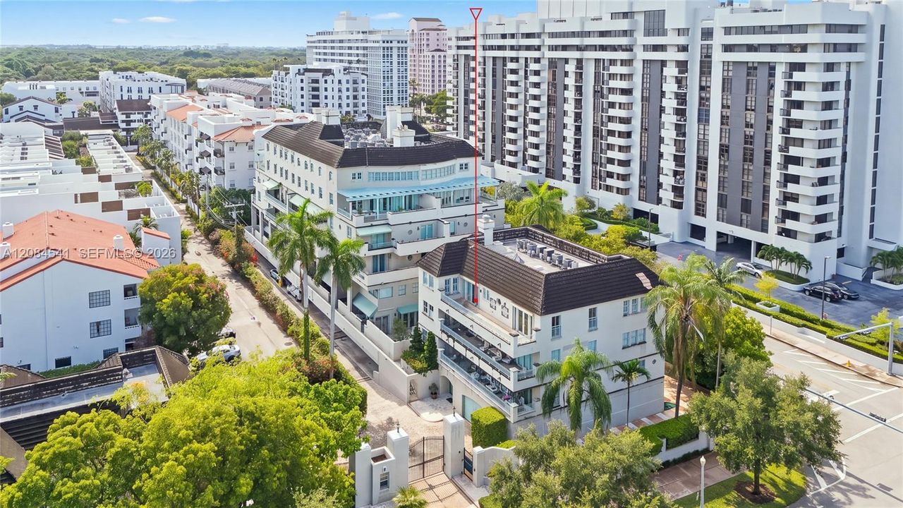 En Venta: $1,499,000 (3 camas, 3 baños, 2100 Pies cuadrados)