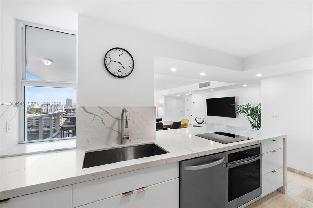 For Rent: $8,000 (2 beds, 2 baths, 1619 Square Feet)