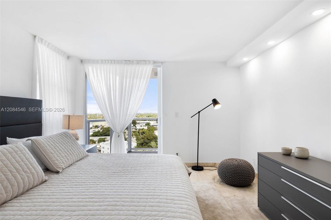 For Rent: $8,000 (2 beds, 2 baths, 1619 Square Feet)
