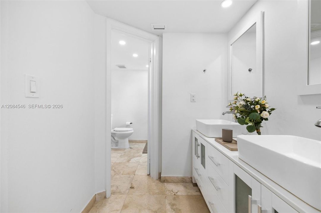 For Rent: $8,000 (2 beds, 2 baths, 1619 Square Feet)