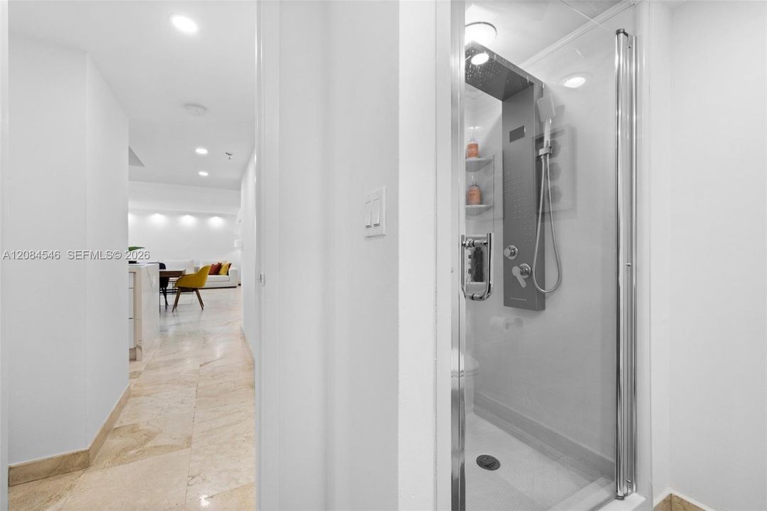For Rent: $8,000 (2 beds, 2 baths, 1619 Square Feet)