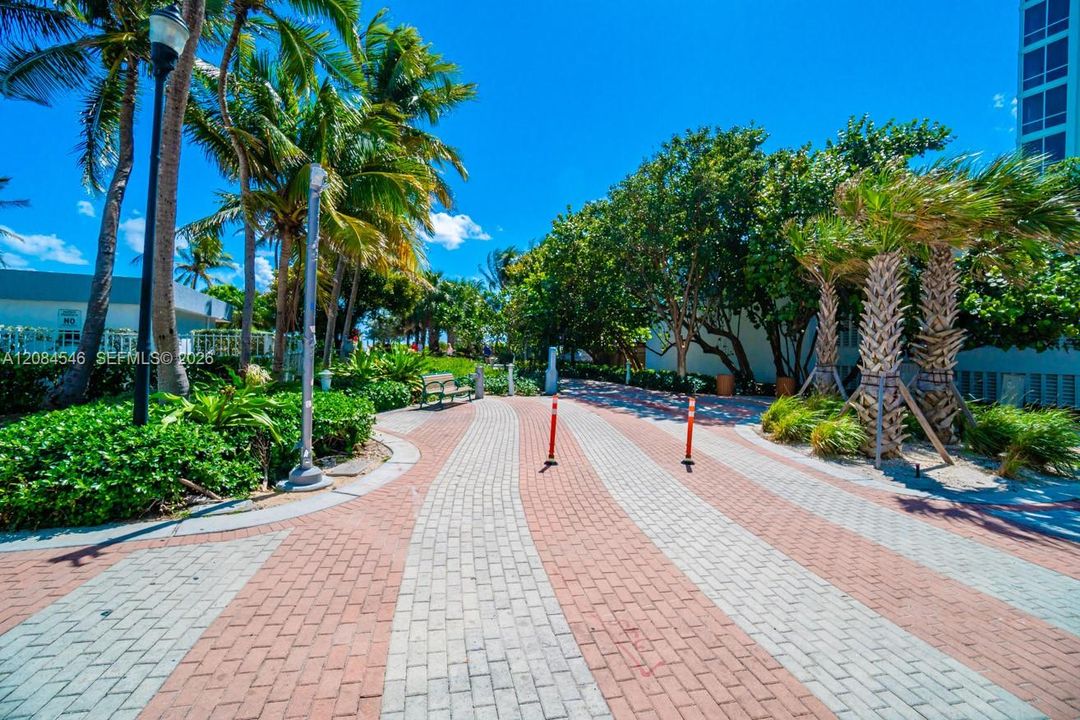 For Rent: $8,000 (2 beds, 2 baths, 1619 Square Feet)