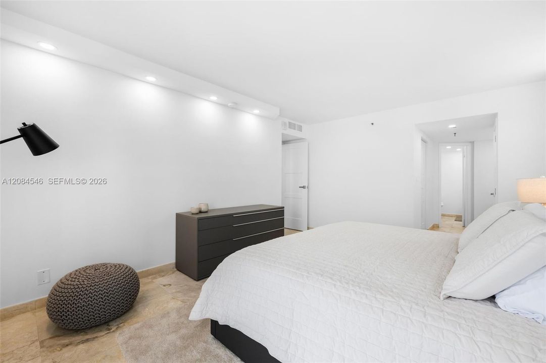 For Rent: $8,000 (2 beds, 2 baths, 1619 Square Feet)