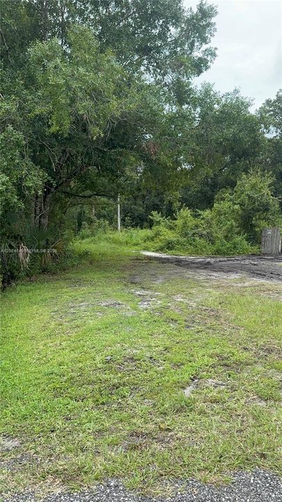 待售: $21,999 (0.35 acres)