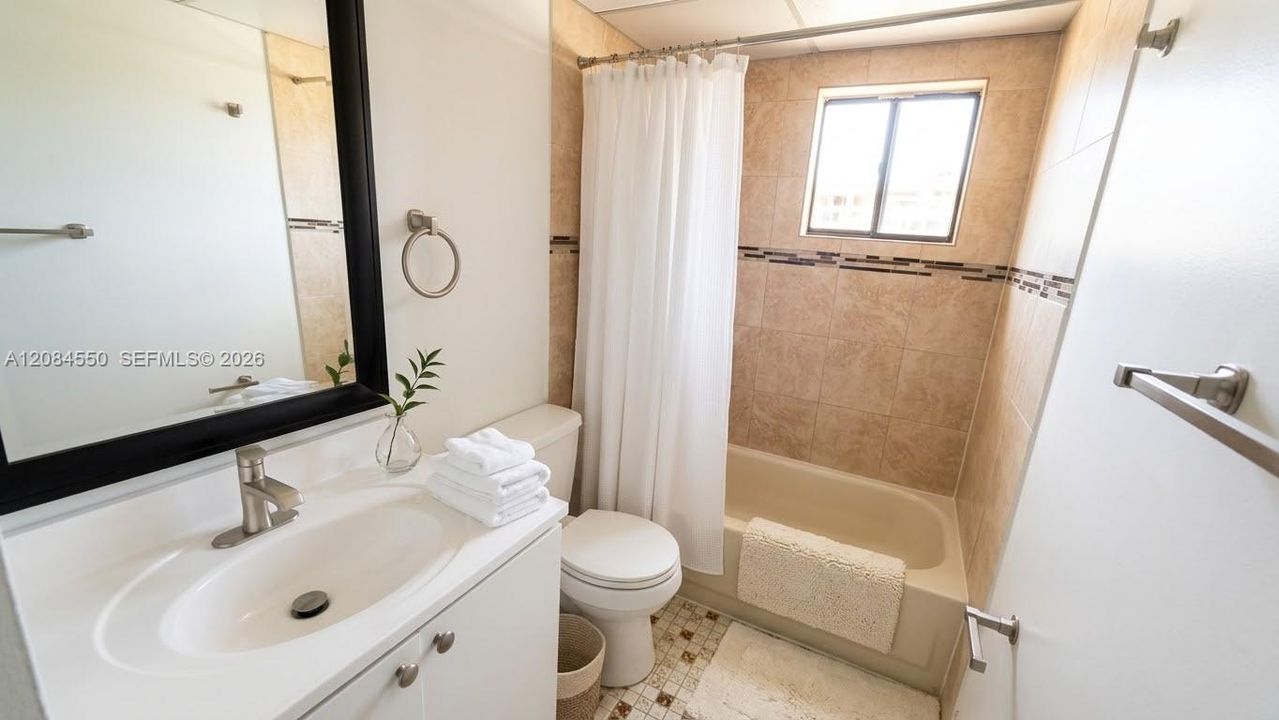 В аренду: $2,200 (2 спален, 2 ванн, 965 Квадратных фут)