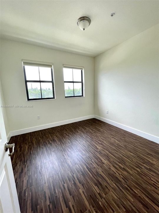 В аренду: $3,200 (3 спален, 2 ванн, 1500 Квадратных фут)