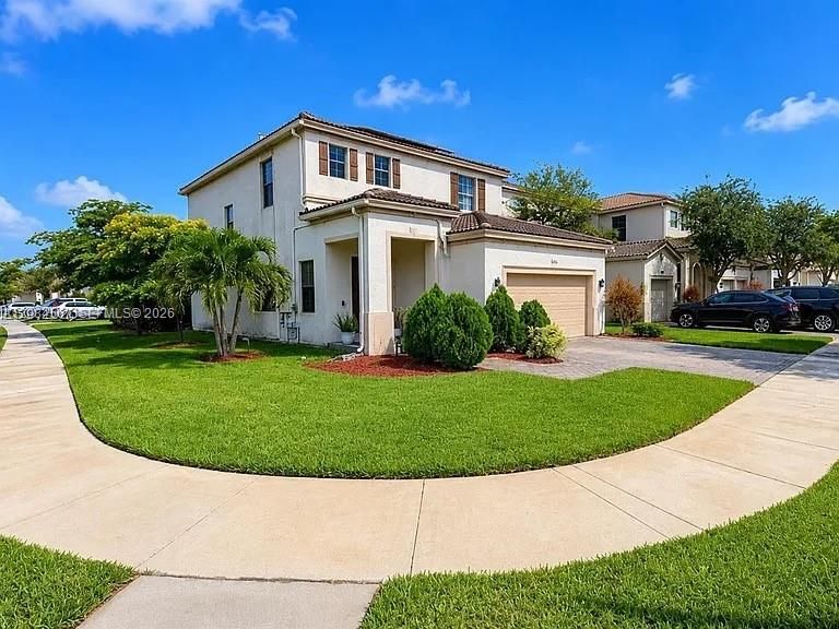 For Rent: $6,900 (4 beds, 2 baths, 2223 Square Feet)