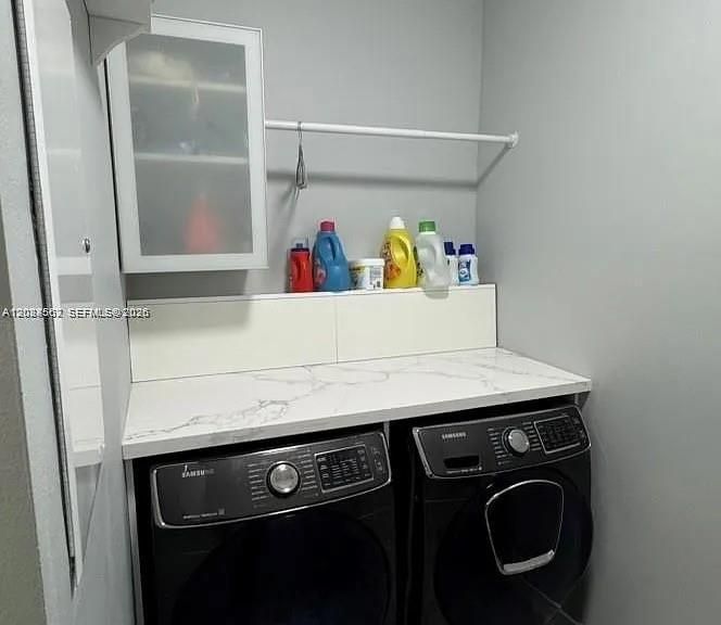 For Rent: $6,900 (4 beds, 2 baths, 2223 Square Feet)