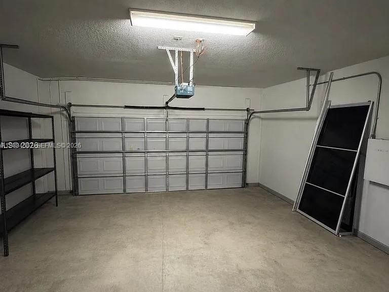For Rent: $6,900 (4 beds, 2 baths, 2223 Square Feet)