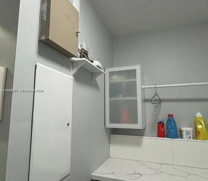 For Rent: $6,900 (4 beds, 2 baths, 2223 Square Feet)