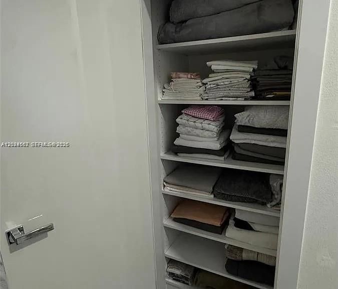 For Rent: $6,900 (4 beds, 2 baths, 2223 Square Feet)