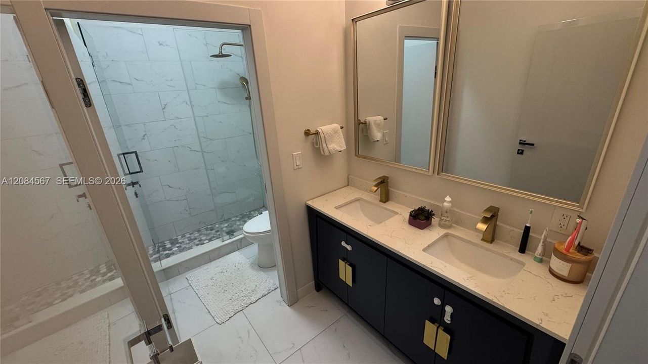 For Rent: $6,900 (4 beds, 2 baths, 2223 Square Feet)