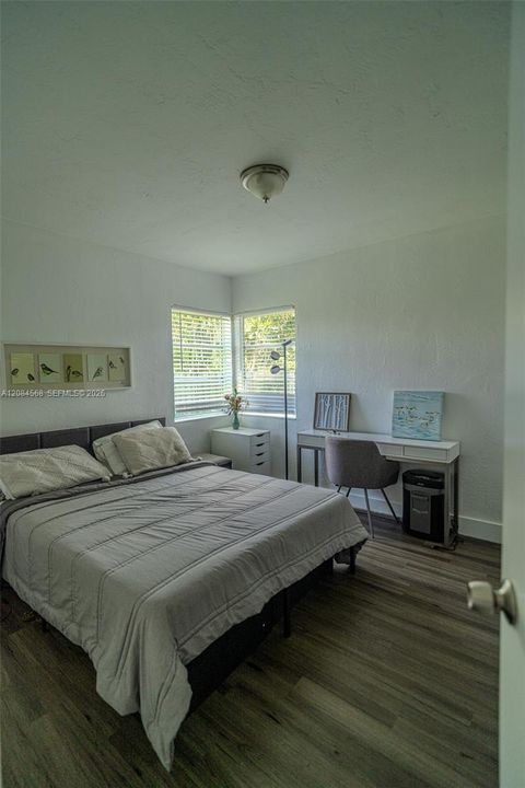 En Venta: $436,500 (3 camas, 1 baños, 1212 Pies cuadrados)