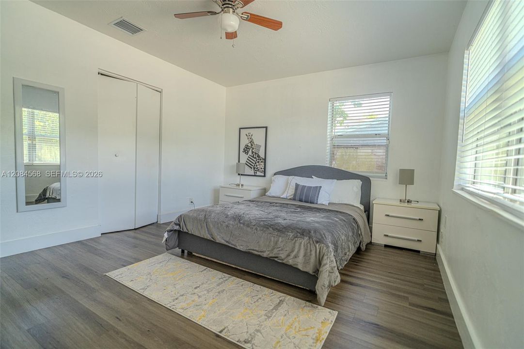 En Venta: $436,500 (3 camas, 1 baños, 1212 Pies cuadrados)