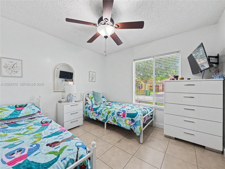 For Rent: $4,000 (4 beds, 3 baths, 1897 Square Feet)