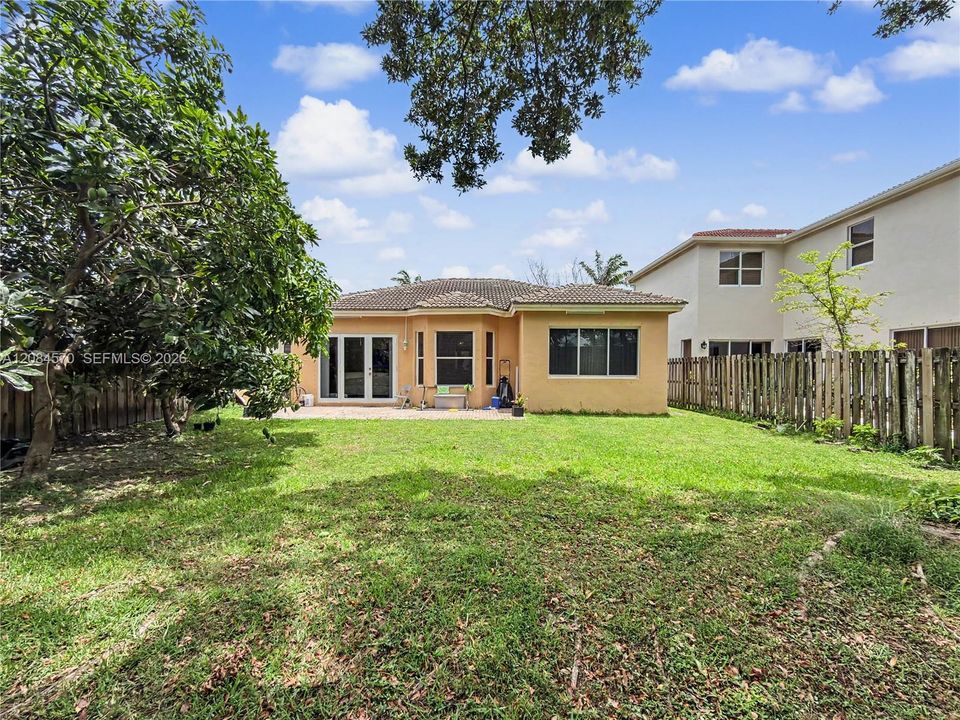 For Rent: $4,000 (4 beds, 3 baths, 1897 Square Feet)