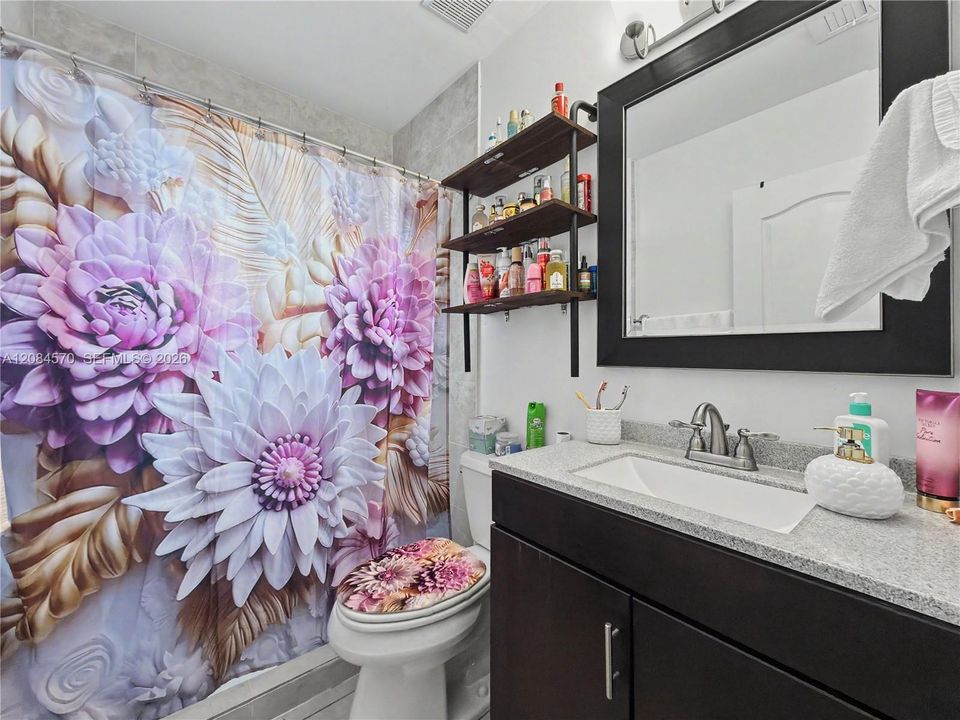 For Rent: $4,000 (4 beds, 3 baths, 1897 Square Feet)