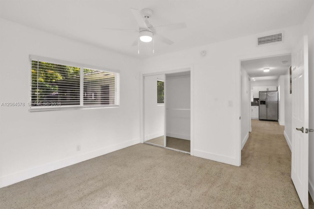В аренду: $1,900 (1 спален, 1 ванн, 2395 Квадратных фут)