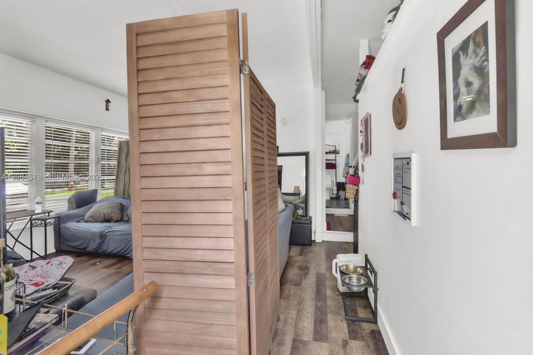 В аренду: $1,900 (1 спален, 1 ванн, 2395 Квадратных фут)
